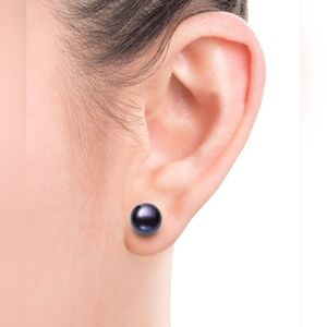 Elegant Freshwater Black Pearls Stud Earrings